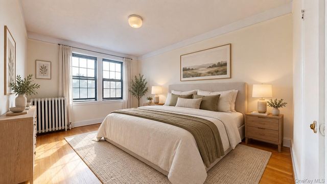 68-30 Burns Street C2, Forest Hills, NY 11375