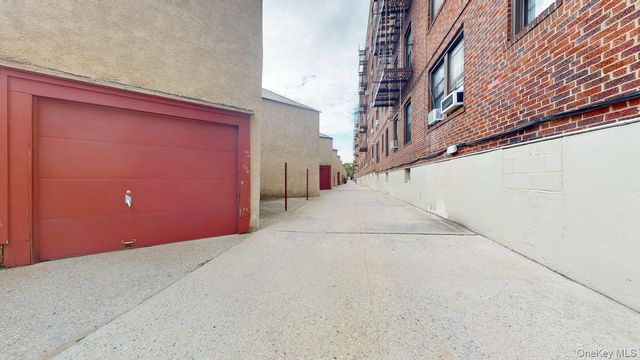 68-30 Burns Street C2, Forest Hills, NY 11375