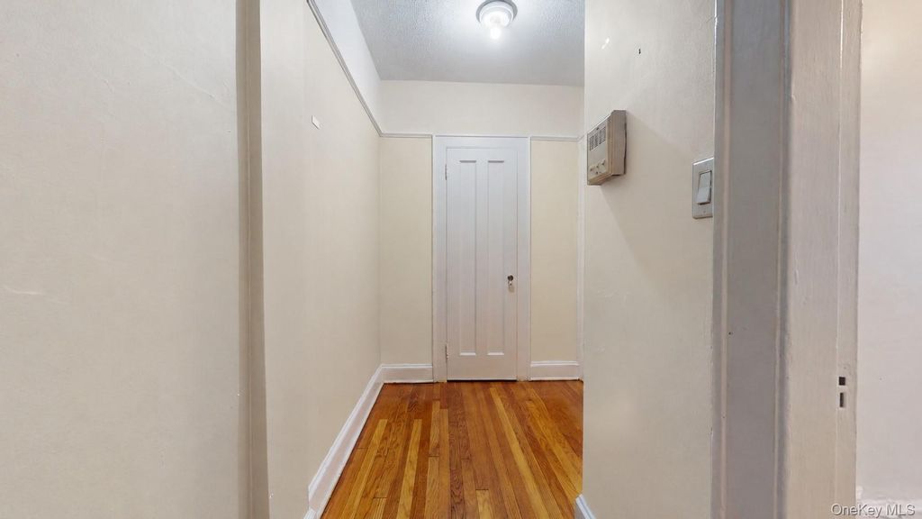 68-30 Burns Street C2, Forest Hills, NY 11375 — photo 2
