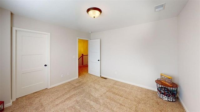 5612 NW 96th Street, Kansas City, MO 64154