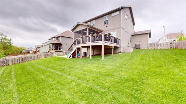 5612 NW 96th Street, Kansas City, MO 64154