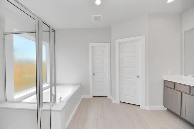 24539 Bradbury Woods Drive, Spring, TX 77373