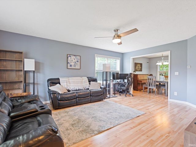 905 S Timothy Court, Bloomington, IN 47403