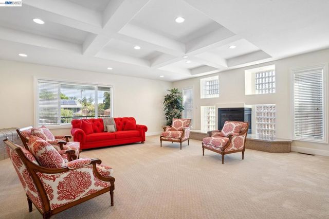 367 367 Mt Washington Way, Clayton, CA 94517