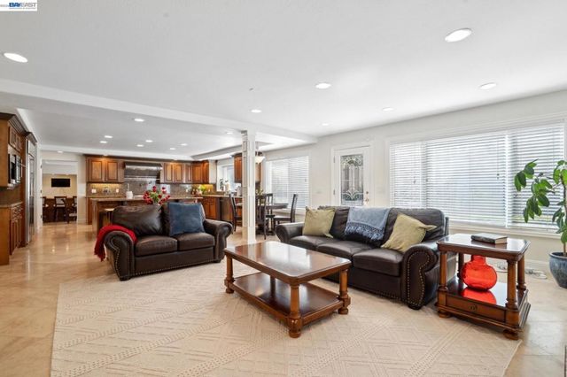 367 367 Mt Washington Way, Clayton, CA 94517