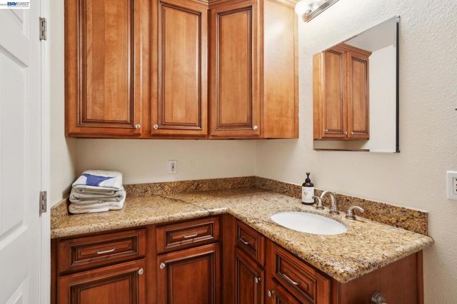 367 367 Mt Washington Way, Clayton, CA 94517