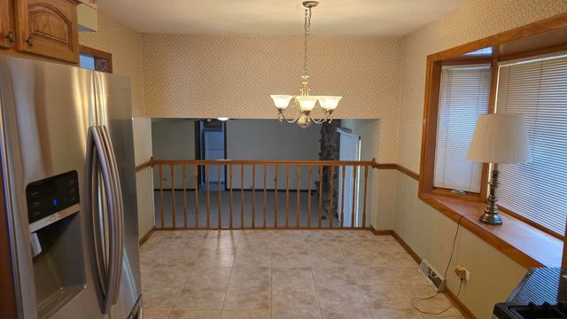 15412 WALNUT Road, Oak Forest, IL 60452