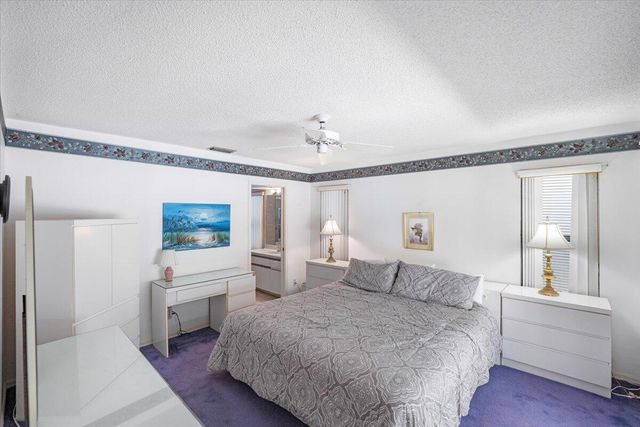 901 Sandy Oaks Drive, Jupiter, FL 33477