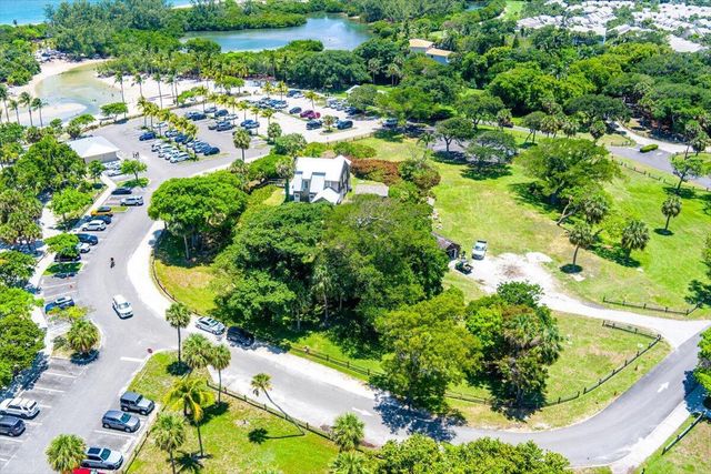 901 Sandy Oaks Drive, Jupiter, FL 33477