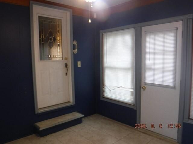 241 Jamesway, Benton Harbor, MI 49022
