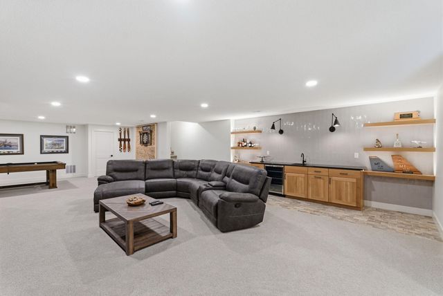 200 Cedar Ranch Ct, Derby, KS 67037