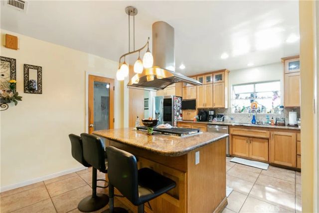 10431 Lesterford Avenue, Downey, CA 90241
