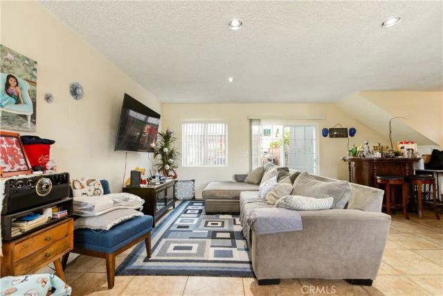 10431 Lesterford Avenue, Downey, CA 90241