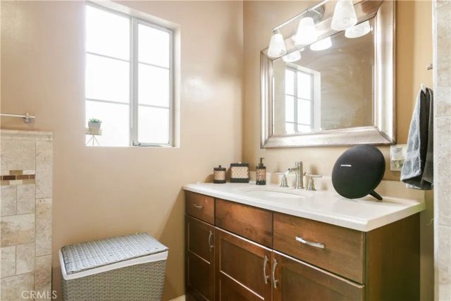 10431 Lesterford Avenue, Downey, CA 90241