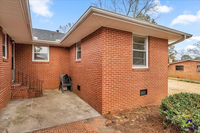 110 Springdale Drive, Warner Robins, GA 31088