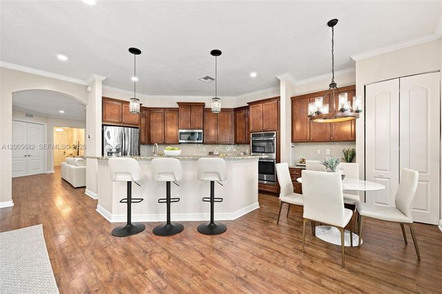 8550 Lakeside Bend, Parkland, FL 33076