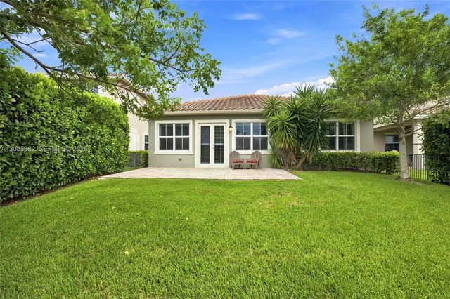 8550 Lakeside Bend, Parkland, FL 33076