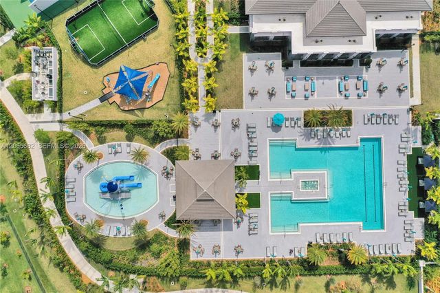 8550 Lakeside Bend, Parkland, FL 33076
