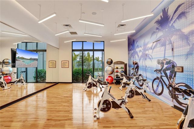 8550 Lakeside Bend, Parkland, FL 33076