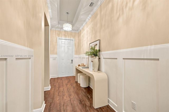 8550 Lakeside Bend, Parkland, FL 33076