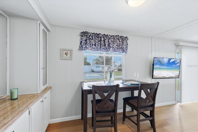 240 VIA DE LUNA, Englewood, FL 34224