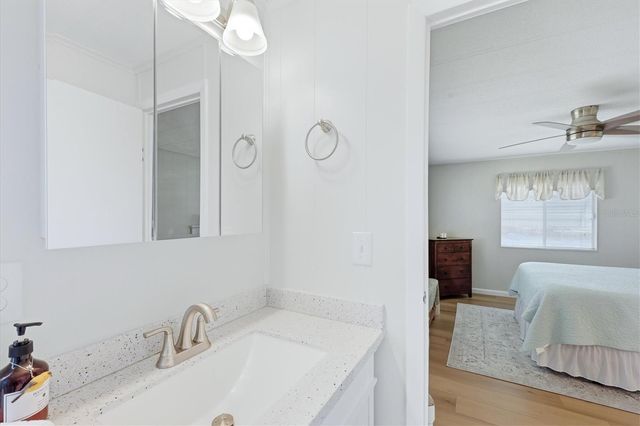 240 VIA DE LUNA, Englewood, FL 34224