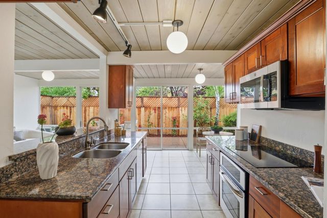 931 Mackenzie Drive, Sunnyvale, CA 94087