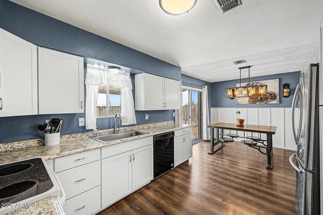 5455 E MINING CAMP Street, Apache Junction, AZ 85119