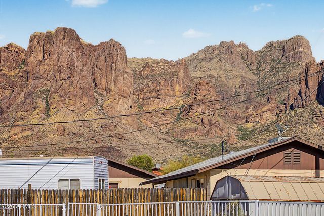 5455 E MINING CAMP Street, Apache Junction, AZ 85119