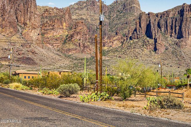 5455 E MINING CAMP Street, Apache Junction, AZ 85119