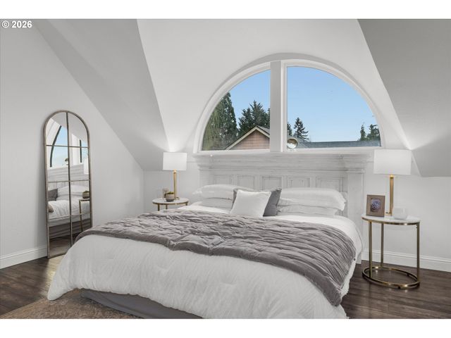 4405 GRANT St, West Linn, OR 97068