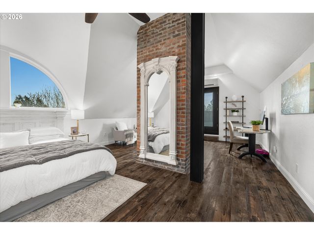 4405 GRANT St, West Linn, OR 97068