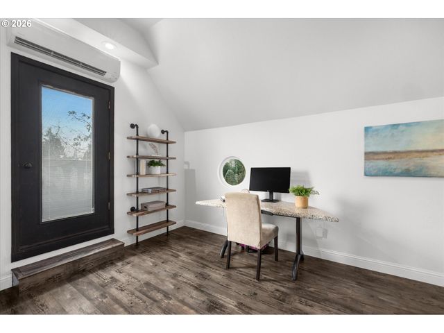 4405 GRANT St, West Linn, OR 97068