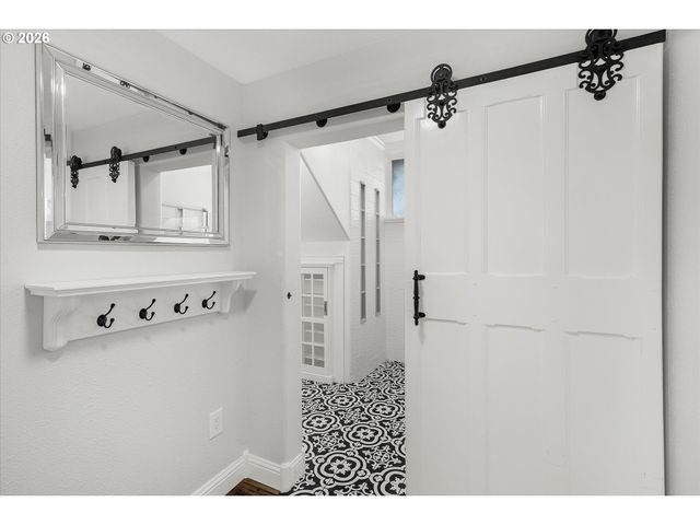 4405 GRANT St, West Linn, OR 97068