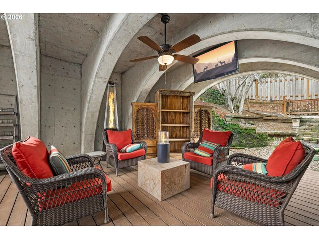 4405 GRANT St, West Linn, OR 97068