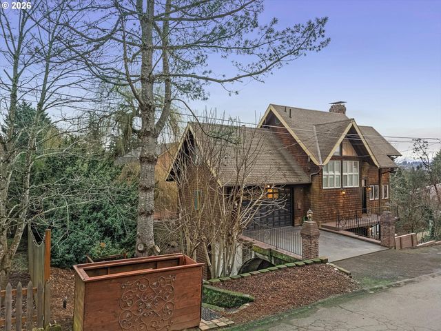 4405 GRANT St, West Linn, OR 97068