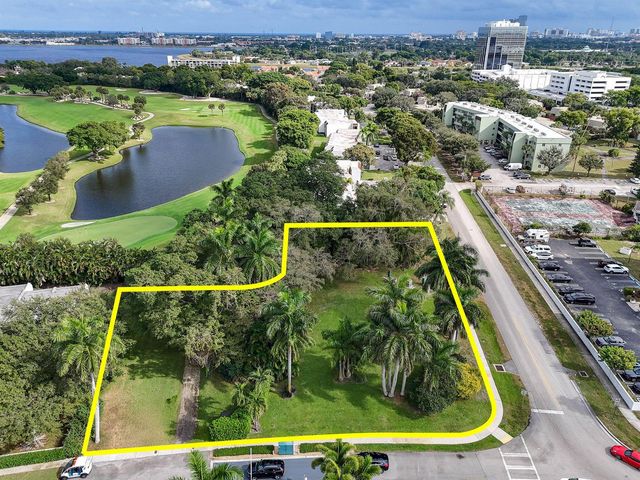 1617 Embassy Drive, West Palm Beach, FL 33401