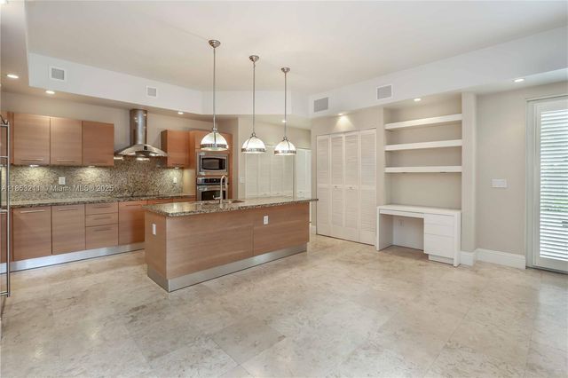 2615 Lincoln Ave 2615, Miami, FL 33133