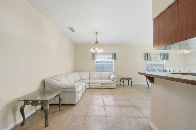 5212 S 83RD STREET, Tampa, FL 33619