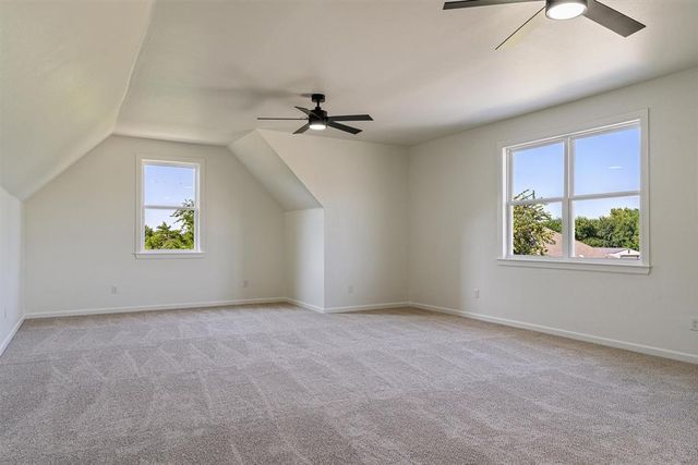 10260 Oakwood Drive, Edmond, OK 73025