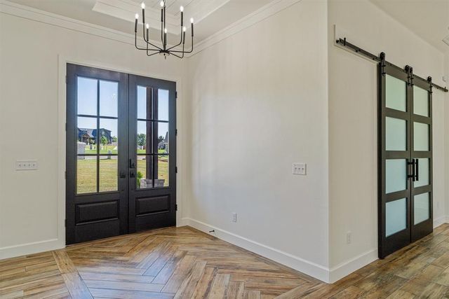 10260 Oakwood Drive, Edmond, OK 73025