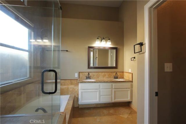 9902 Balvanera, Bakersfield, CA 93312