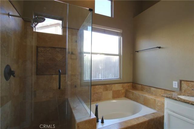 9902 Balvanera, Bakersfield, CA 93312