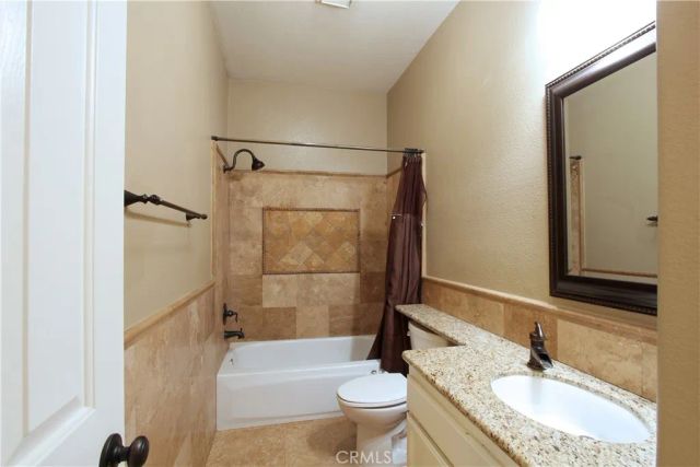 9902 Balvanera, Bakersfield, CA 93312