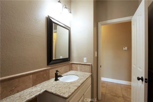 9902 Balvanera, Bakersfield, CA 93312