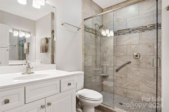 4 Nectar Way, Swannanoa, NC 28778