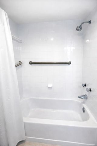 6 Colonial Club Drive 200, Boynton Beach, FL 33435