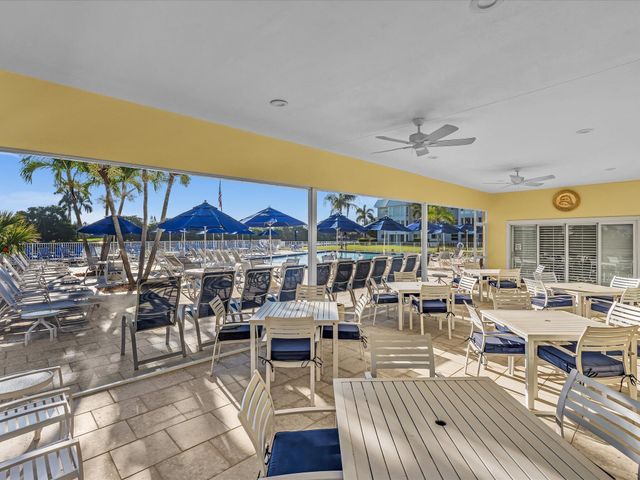 6 Colonial Club Drive 200, Boynton Beach, FL 33435