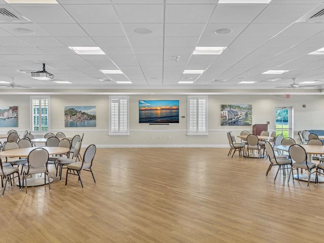 6 Colonial Club Drive 200, Boynton Beach, FL 33435