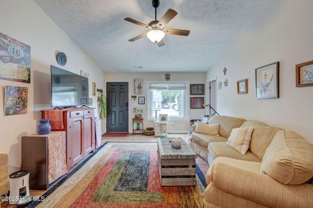 728 Varsity Drive, Wilmington, NC 28403